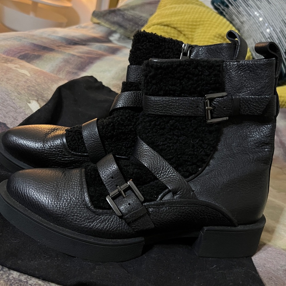 Genuine Leather & Shearling Boots - Black - Sz 40 - H | Williams